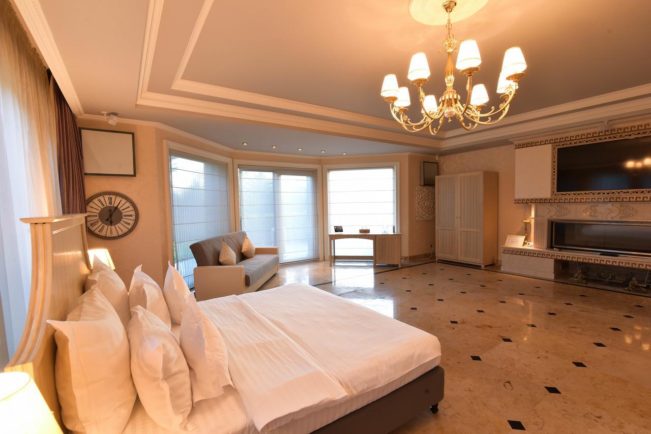 Lacul Verde Resort 플로이에슈티 외부 사진